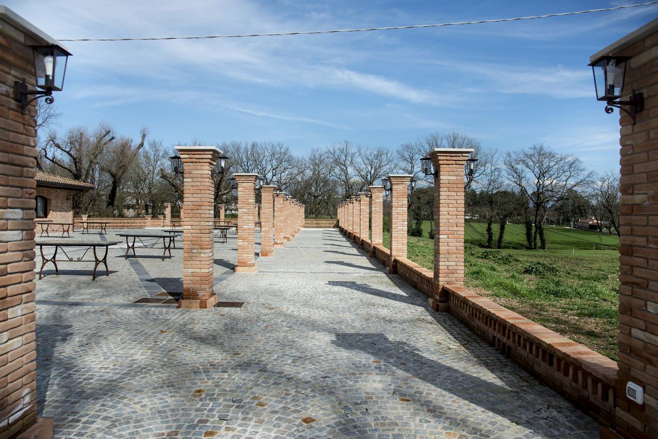 La Tenuta Di Trimalcione Pofi Экстерьер фото